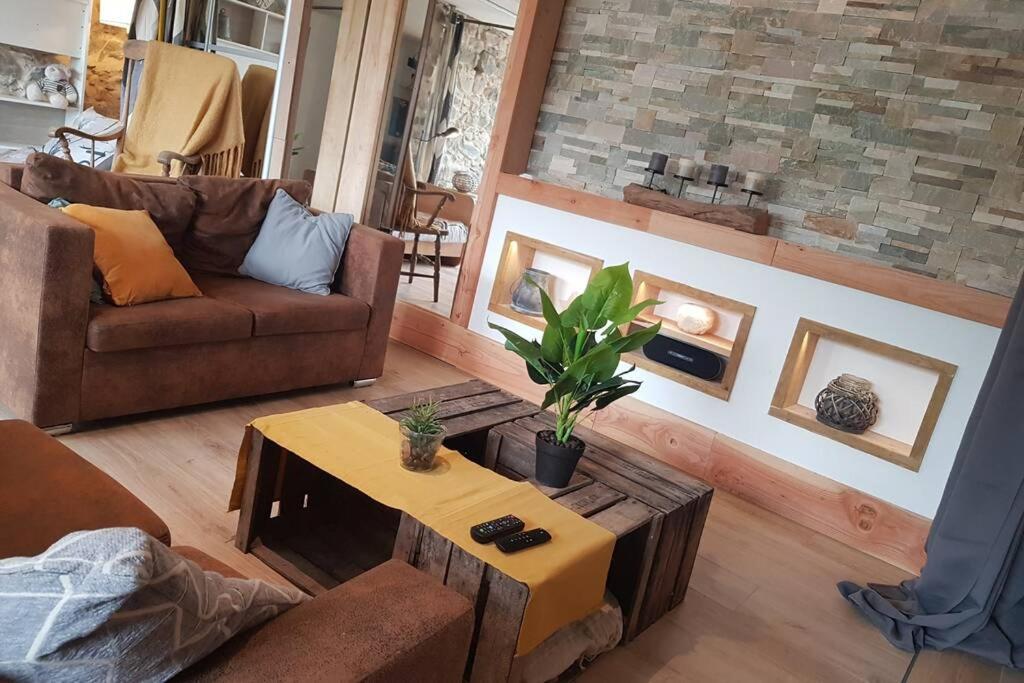 L'Idyllique - Studio Prive Sous Maison Saint-Didier-sur-Beaujeu Dış mekan fotoğraf